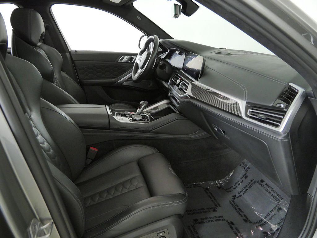 Thumbnail: 2021 BMW X6 - 8