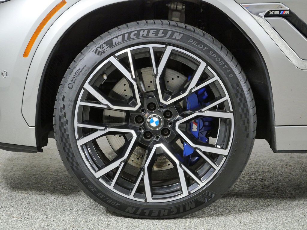 Thumbnail: 2021 BMW X6 - 24