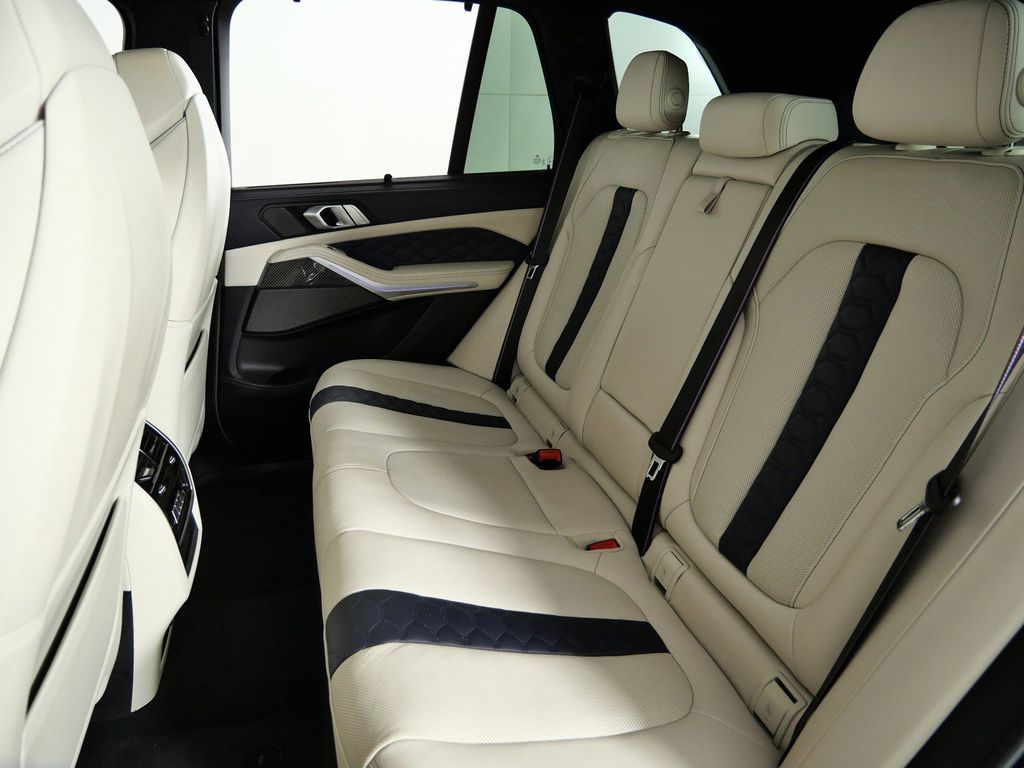 Thumbnail: 2023 BMW X5 - 37
