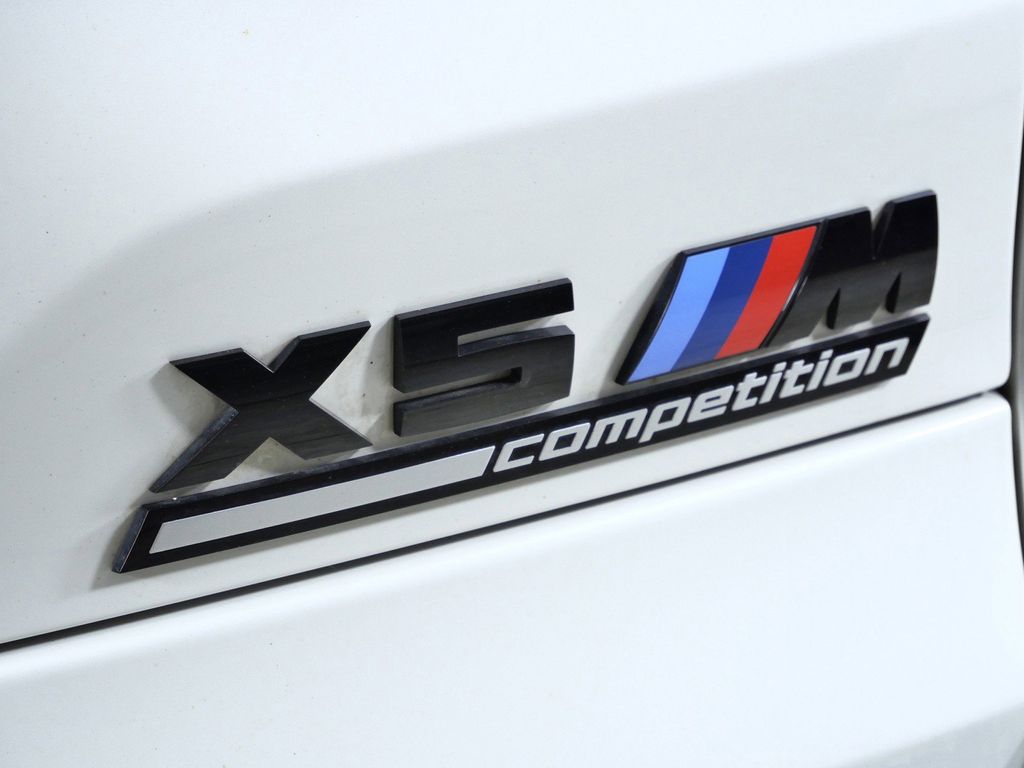Thumbnail: 2023 BMW X5 - 23