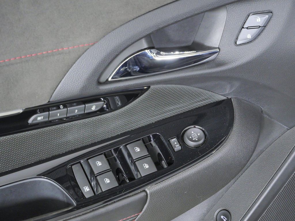 Thumbnail: 2016 Chevrolet  - 36