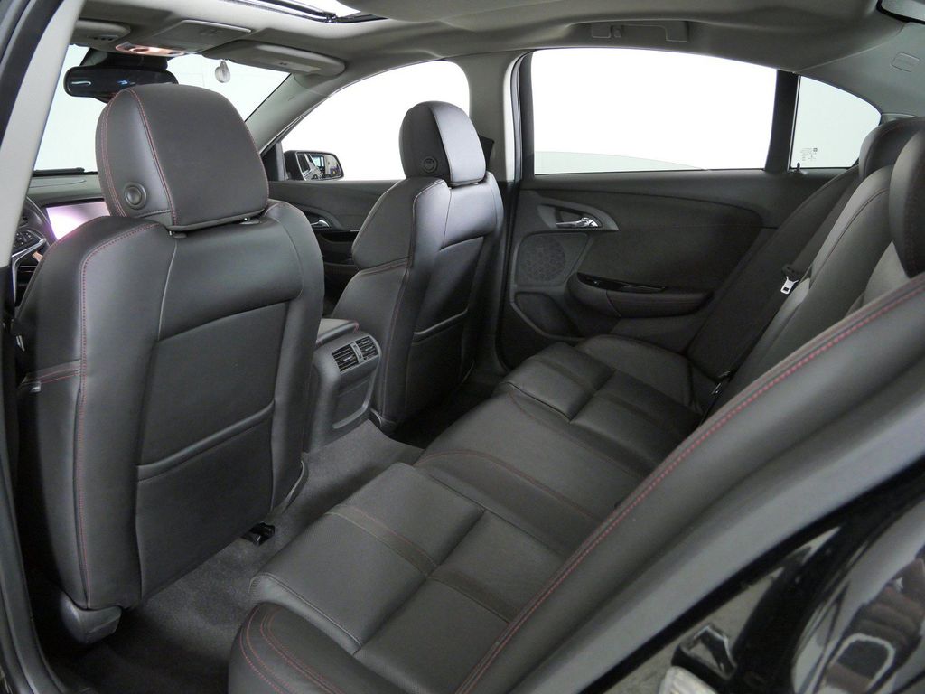 Thumbnail: 2016 Chevrolet  - 31