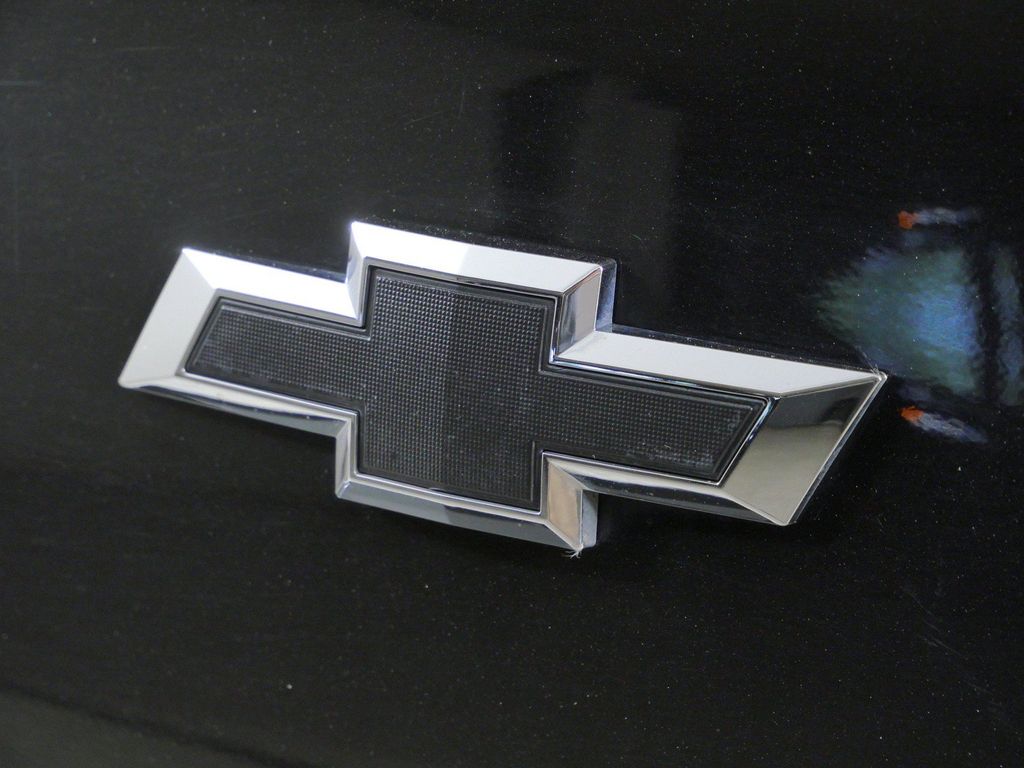 Thumbnail: 2016 Chevrolet  - 16