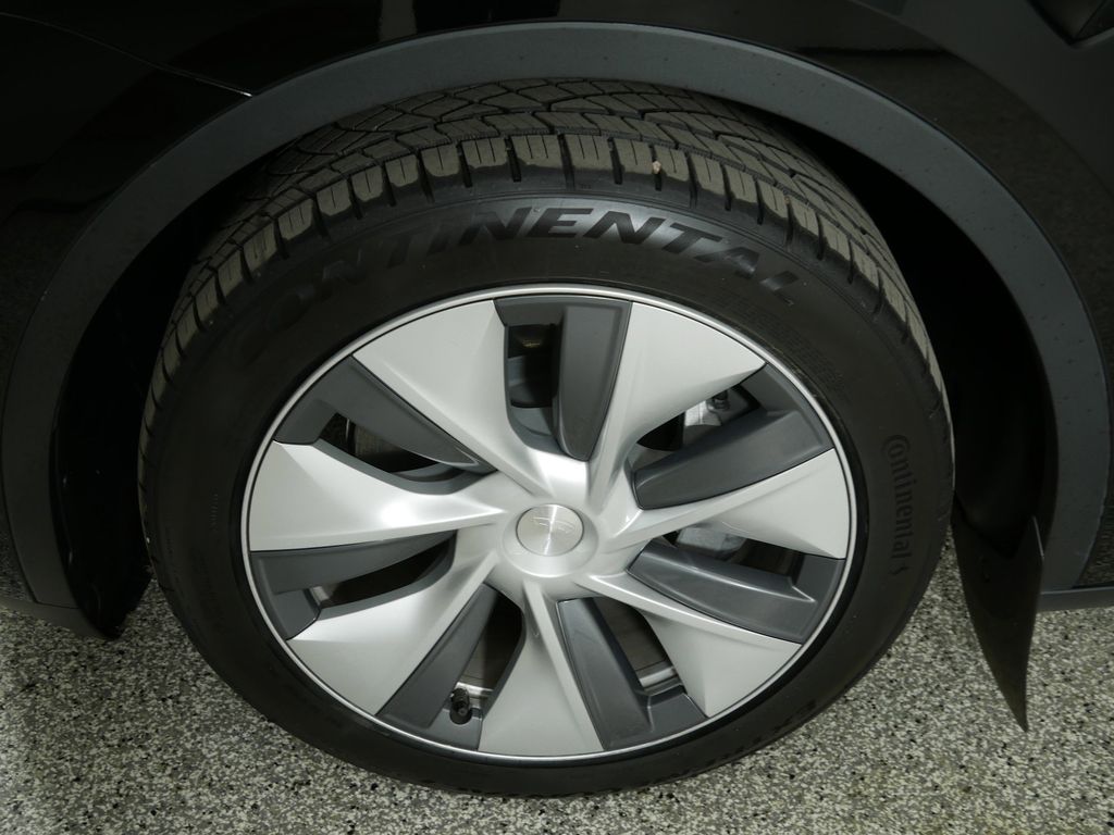 2023 Tesla Model Y Long Range 25