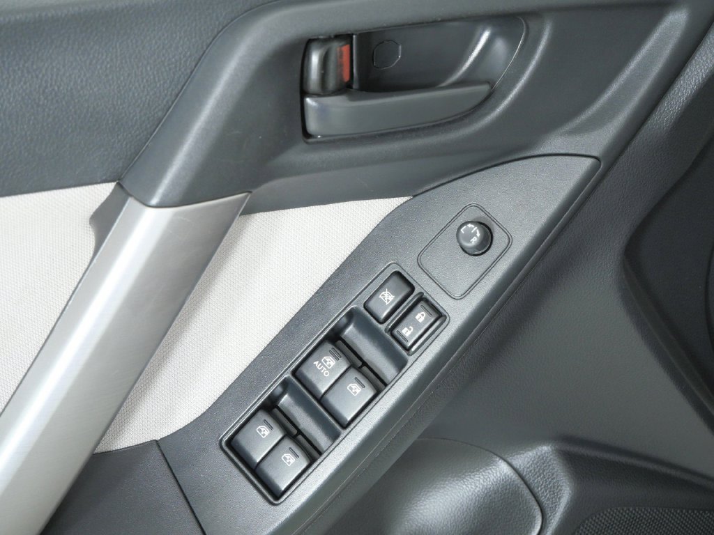 Thumbnail: 2015 Subaru Forester - 37