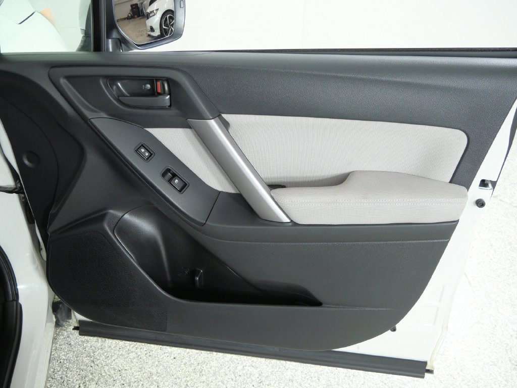 Thumbnail: 2015 Subaru Forester - 28