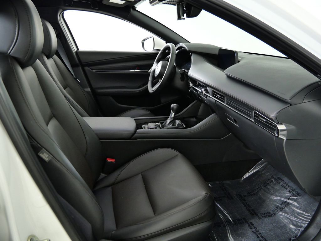 Thumbnail: 2025 Mazda Mazda3 - 8