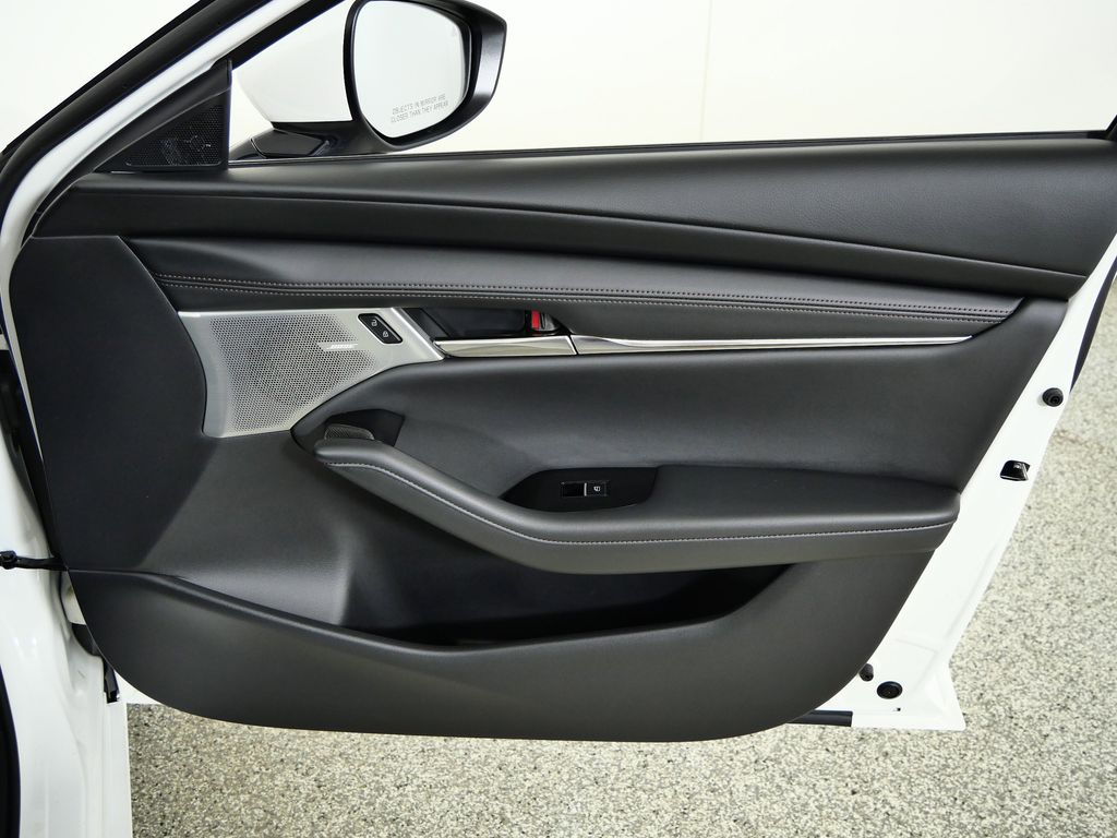 Thumbnail: 2025 Mazda Mazda3 - 25