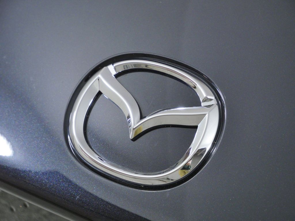 Thumbnail: 2026 Mazda MX-5 Miata - 6