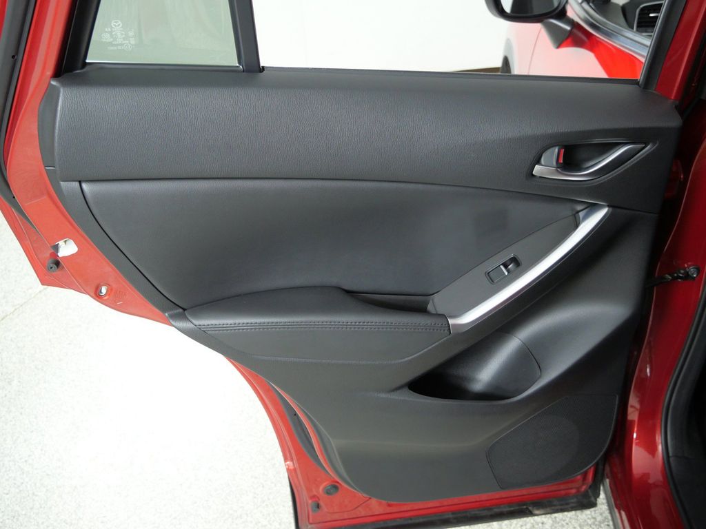 Thumbnail: 2016 Mazda CX-5 - 32