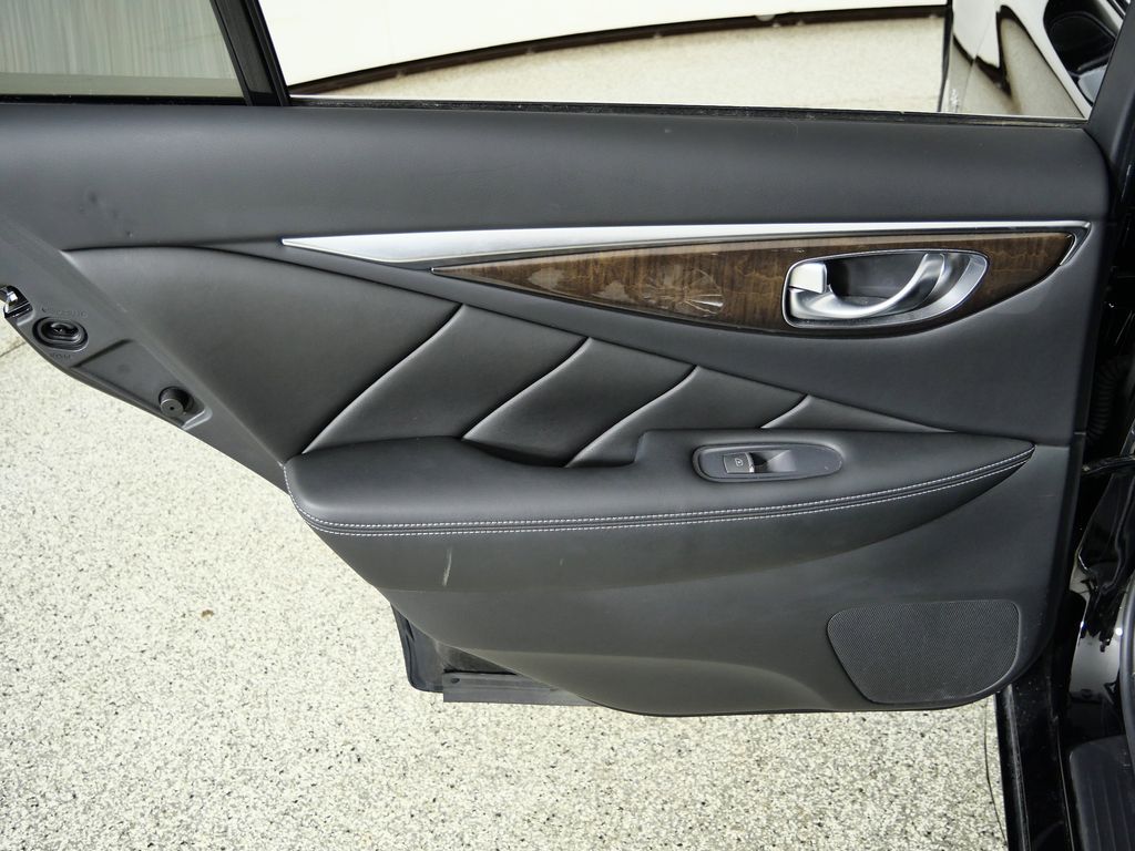 Thumbnail: 2018 INFINITI Q50 - 32