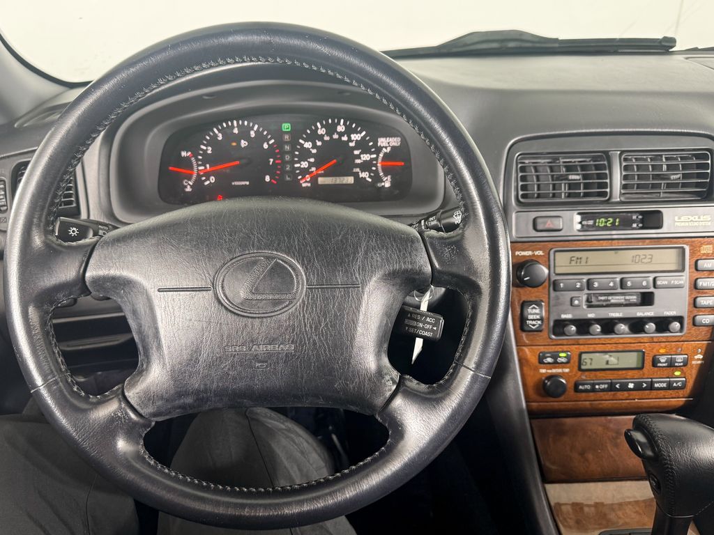 Thumbnail: 2000 Lexus ES - 2