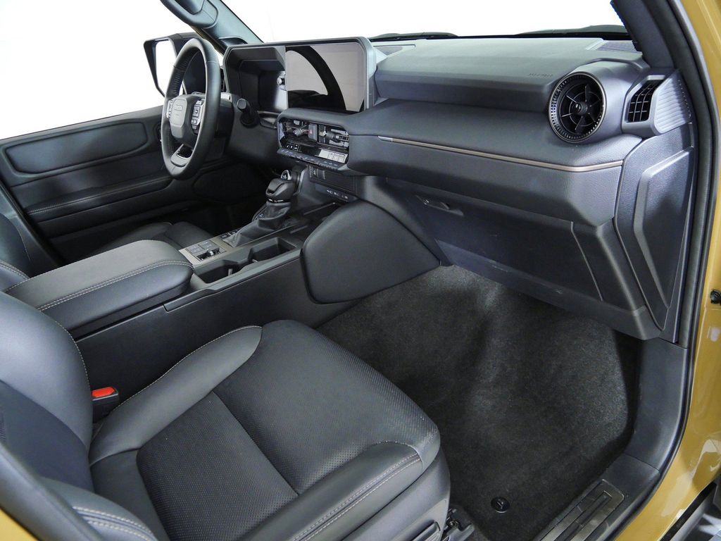 Thumbnail: 2025 Toyota Land Cruiser - 9