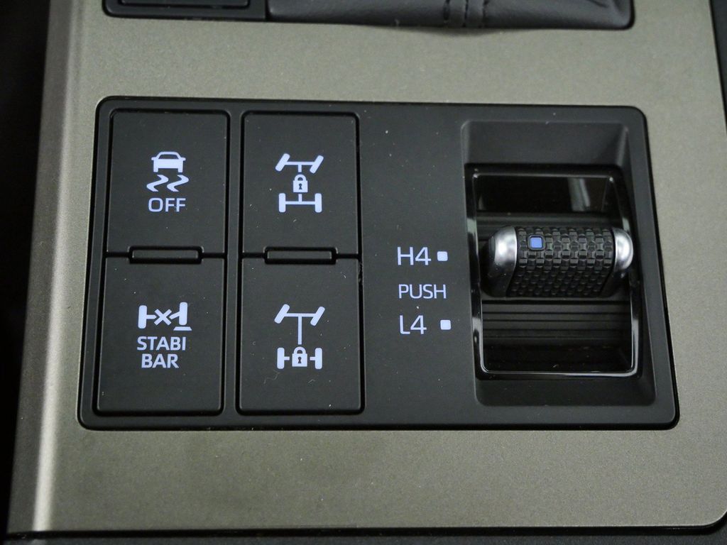 Thumbnail: 2025 Toyota Land Cruiser - 46