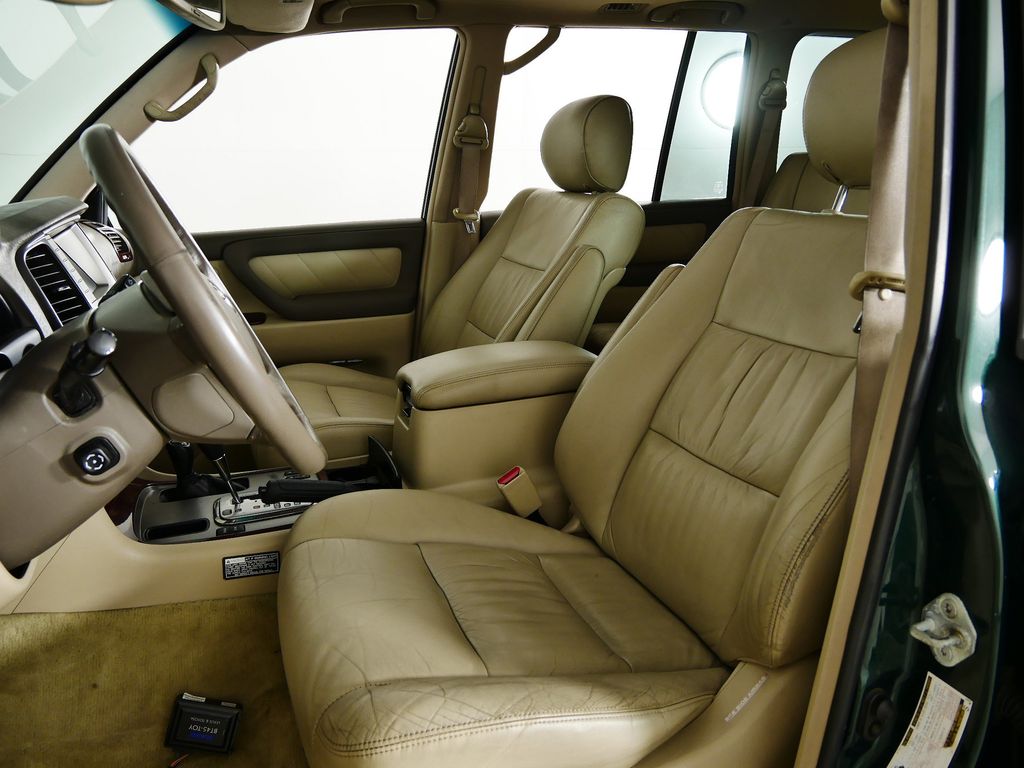 Thumbnail: 2004 Toyota Land Cruiser - 33