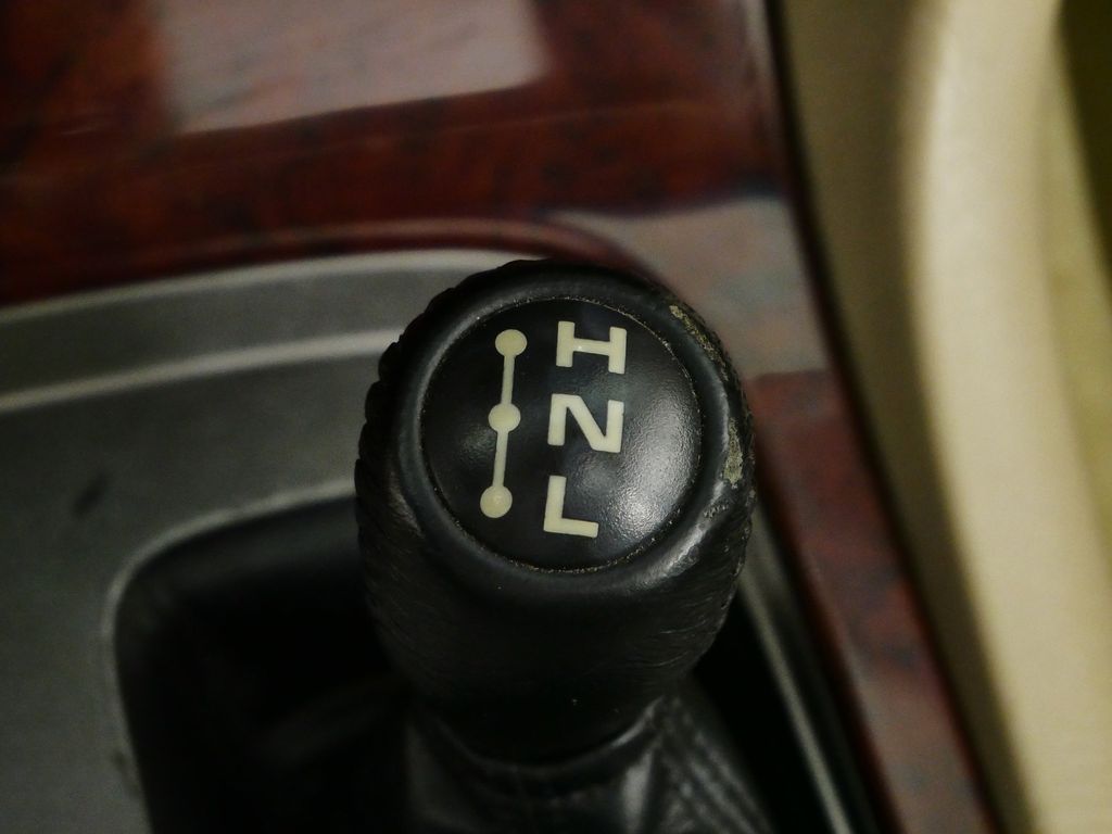 Thumbnail: 2004 Toyota Land Cruiser - 41