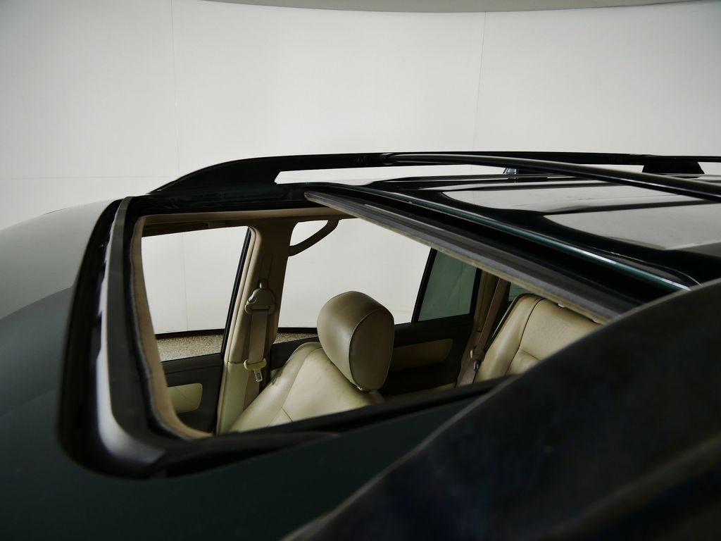 Thumbnail: 2004 Toyota Land Cruiser - 27