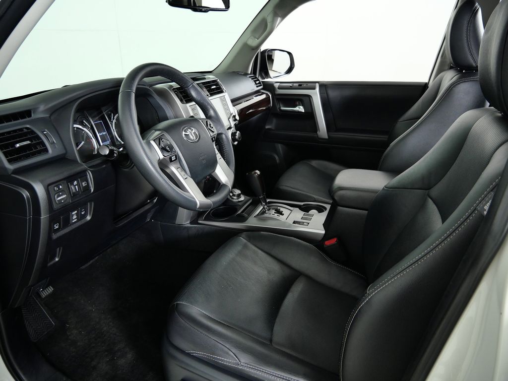 Thumbnail: 2022 Toyota 4Runner - 36