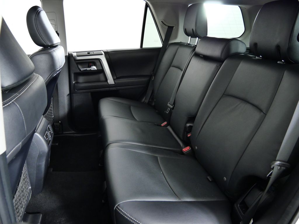 Thumbnail: 2022 Toyota 4Runner - 34