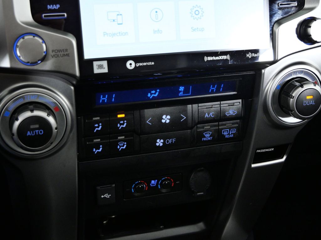 Thumbnail: 2022 Toyota 4Runner - 44