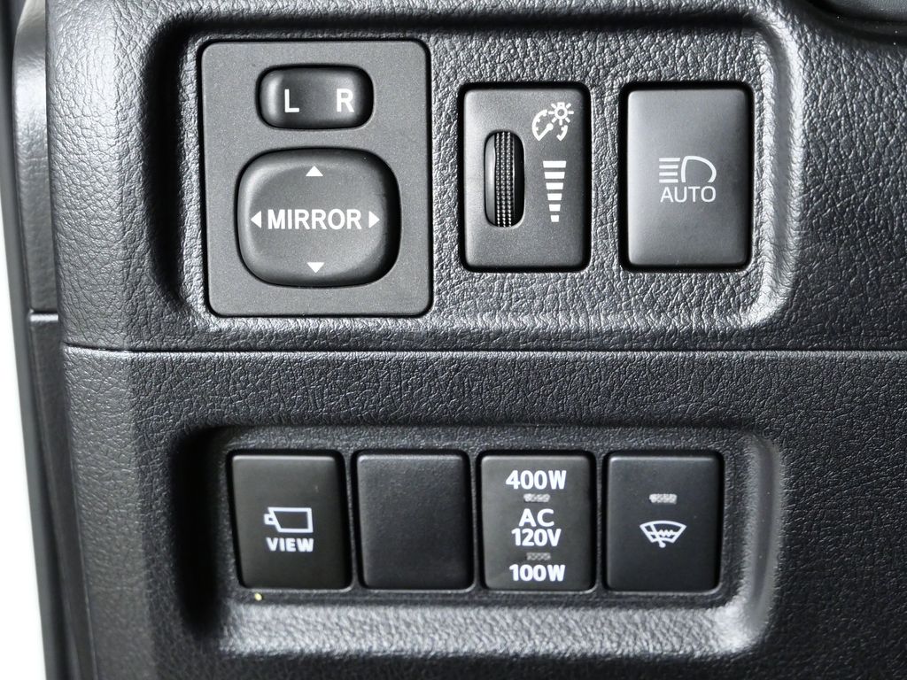 Thumbnail: 2022 Toyota 4Runner - 41