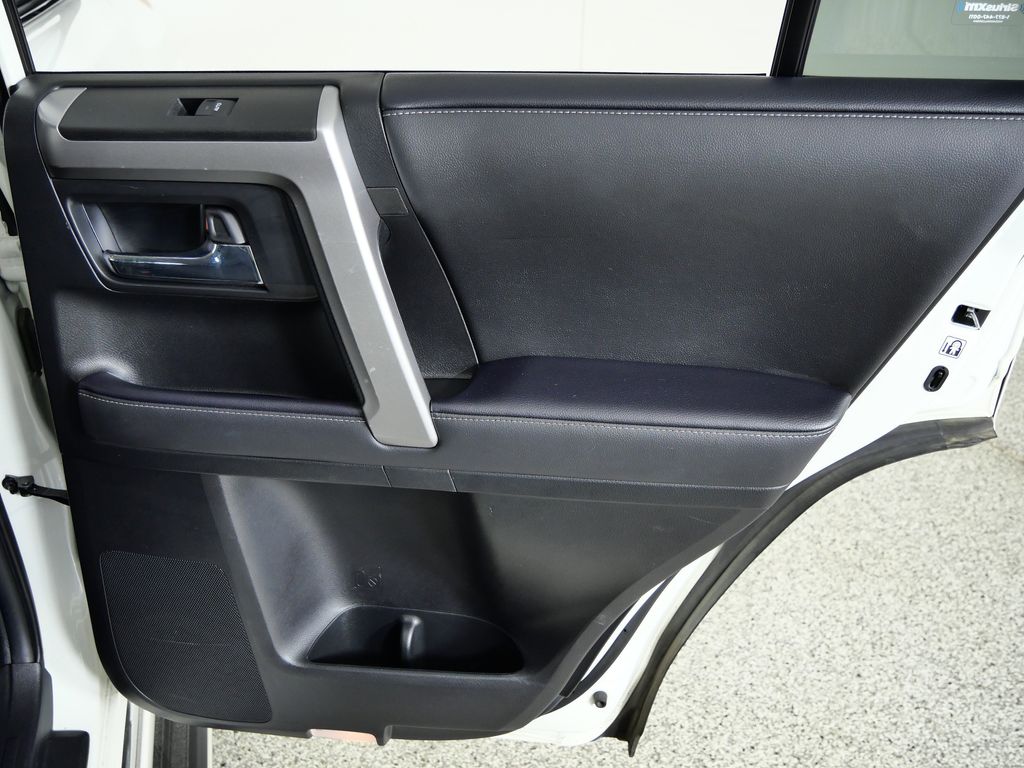 Thumbnail: 2022 Toyota 4Runner - 29