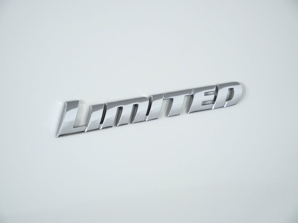 Thumbnail: 2022 Toyota 4Runner - 6