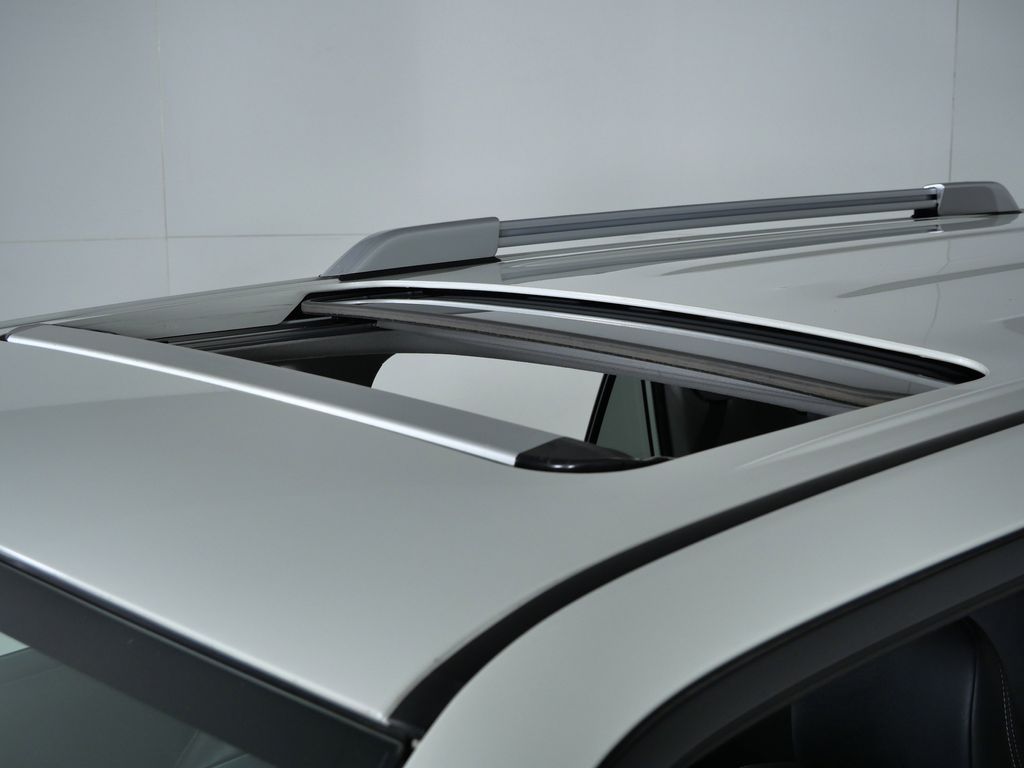 Thumbnail: 2022 Toyota 4Runner - 26