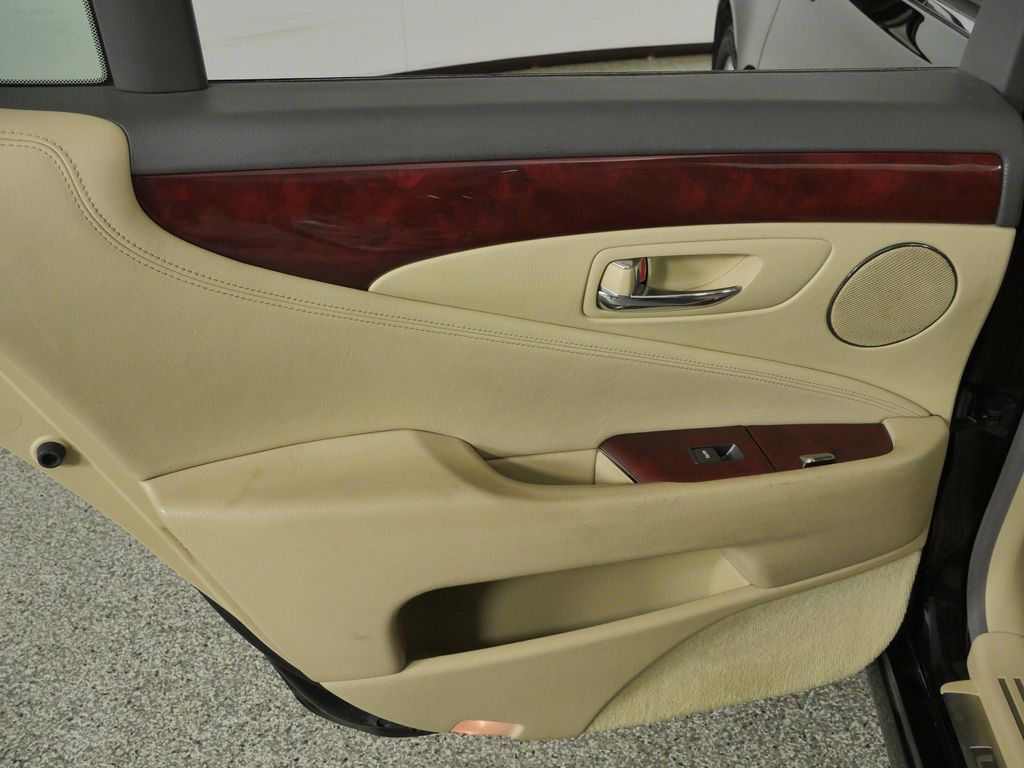 Thumbnail: 2007 Lexus LS - 32