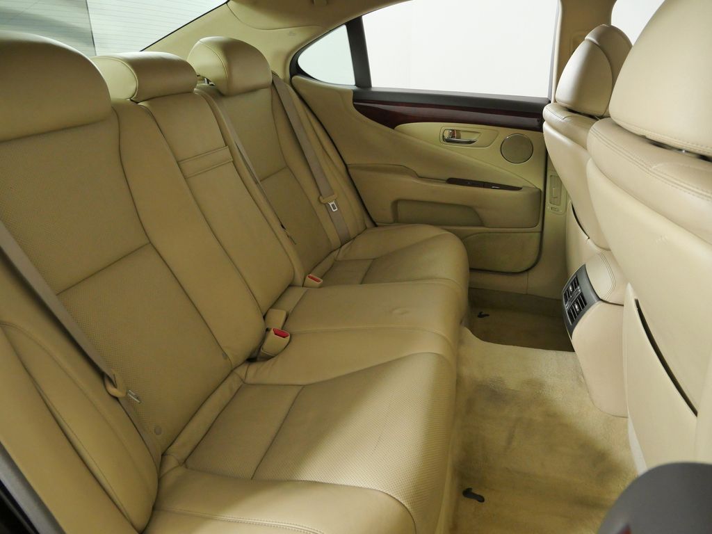 Thumbnail: 2007 Lexus LS - 30