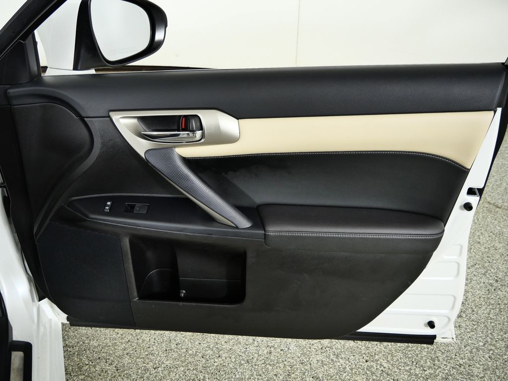 Thumbnail: 2017 Lexus CT - 27