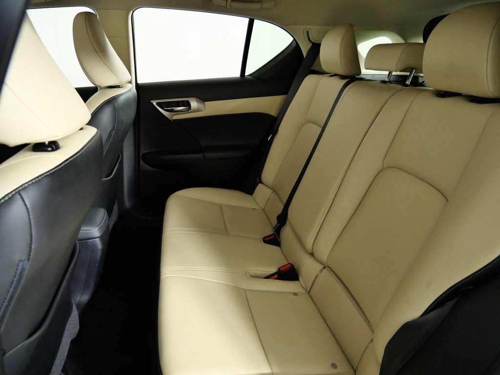 Thumbnail: 2017 Lexus CT - 34