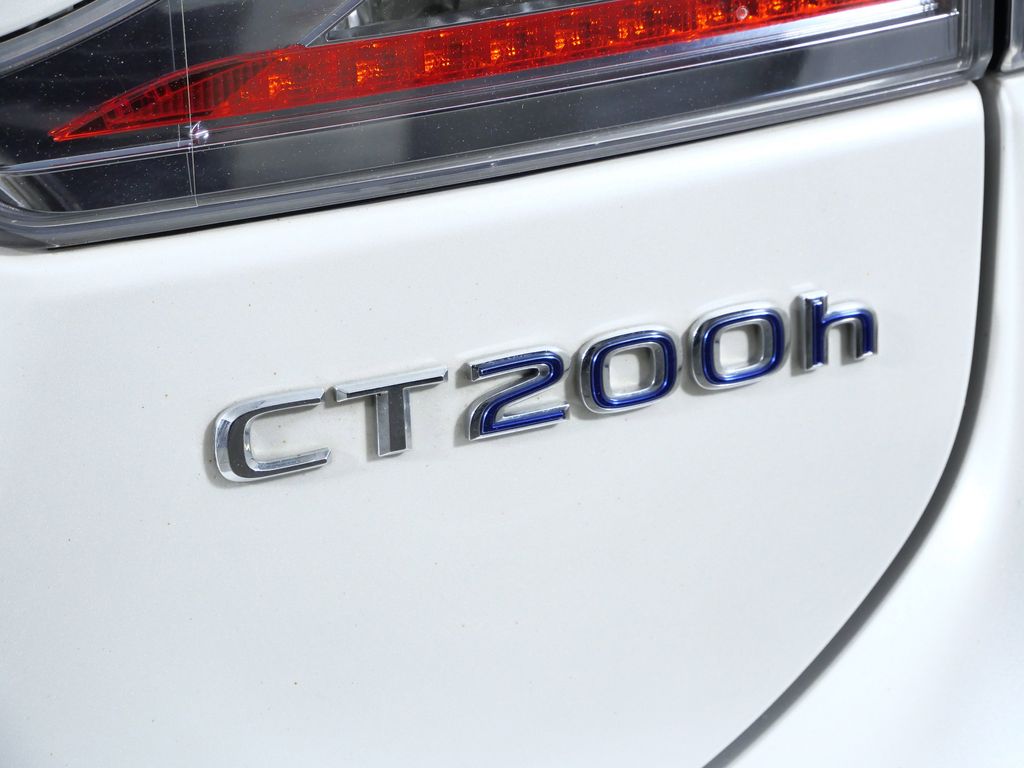 Thumbnail: 2017 Lexus CT - 23