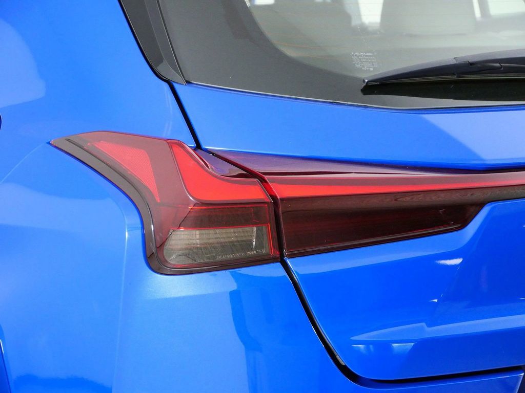 Thumbnail: 2024 Lexus UX - 21