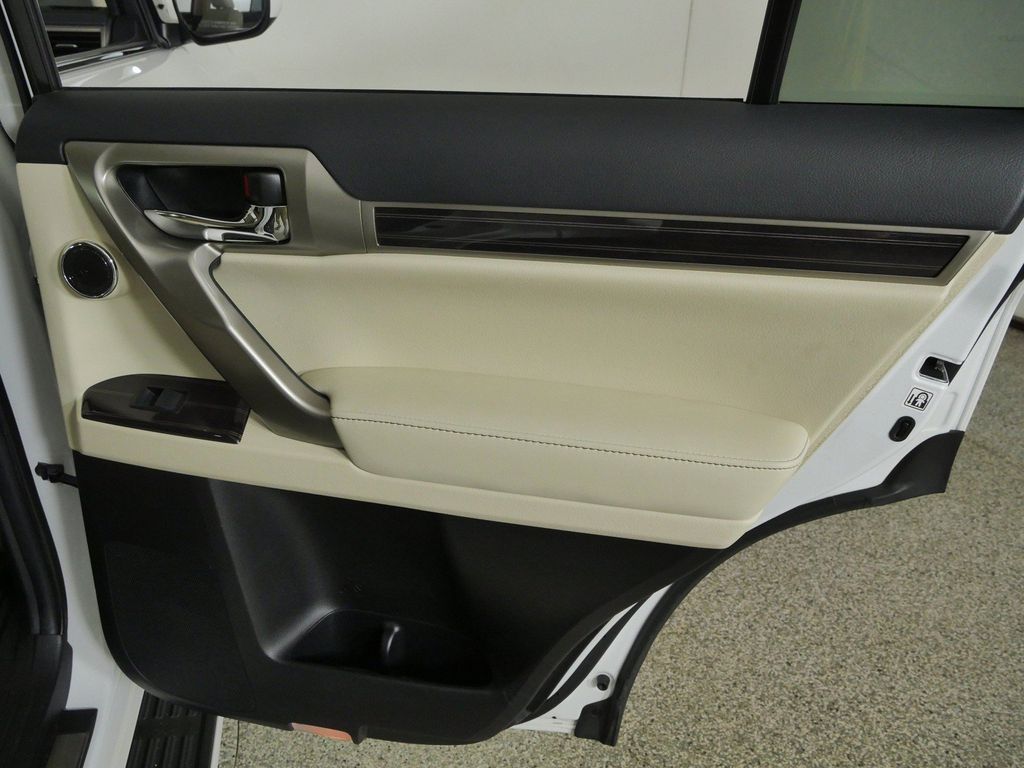 Thumbnail: 2021 Lexus GX - 29