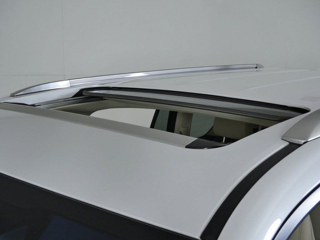 Thumbnail: 2021 Lexus GX - 25