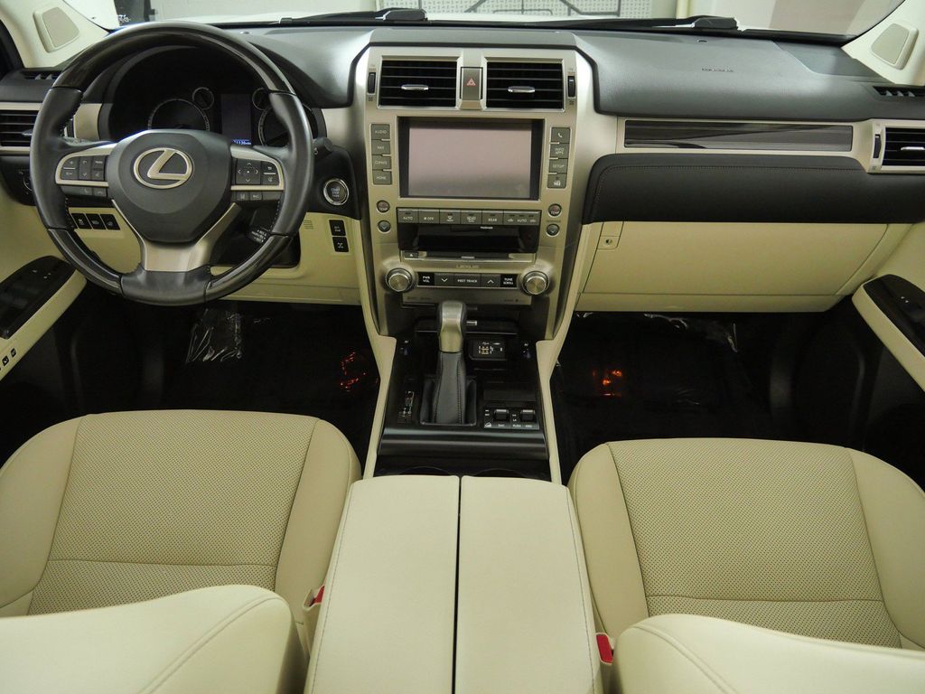Thumbnail: 2021 Lexus GX - 2