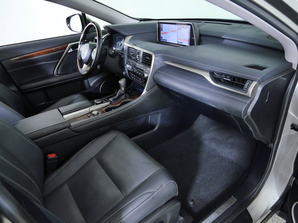 Thumbnail: 2018 Lexus RX - 9
