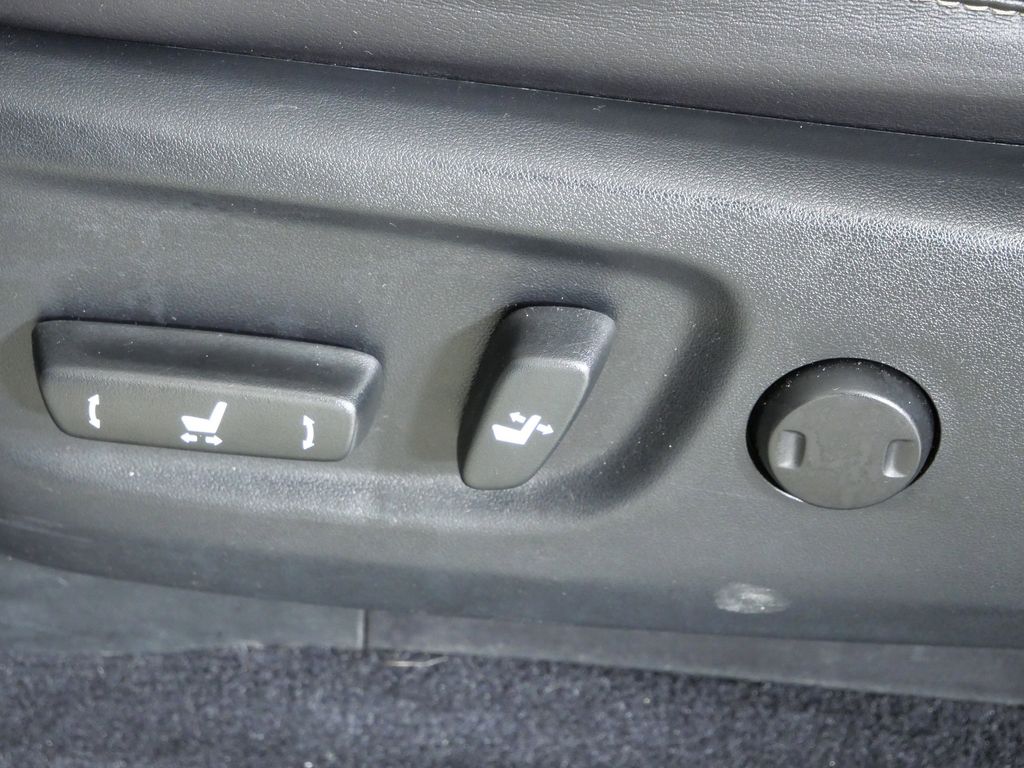 Thumbnail: 2016 Lexus GX - 38