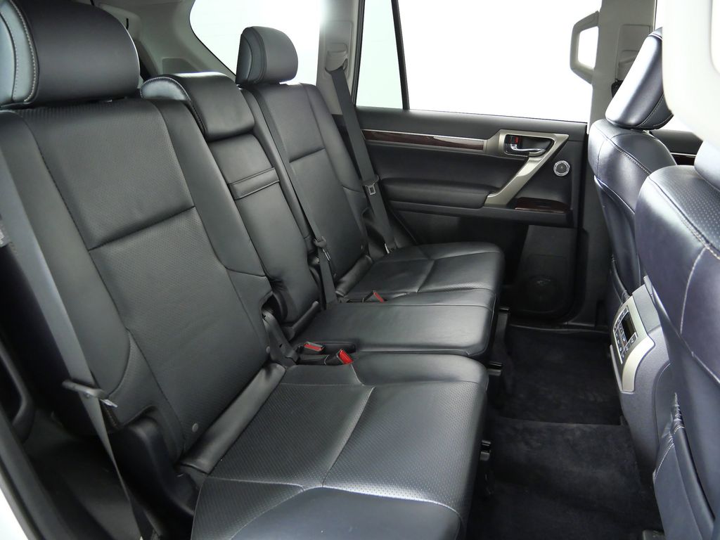 Thumbnail: 2016 Lexus GX - 29