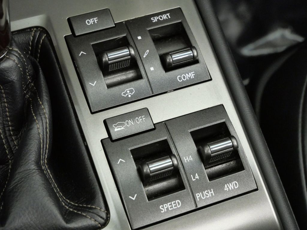 Thumbnail: 2016 Lexus GX - 48