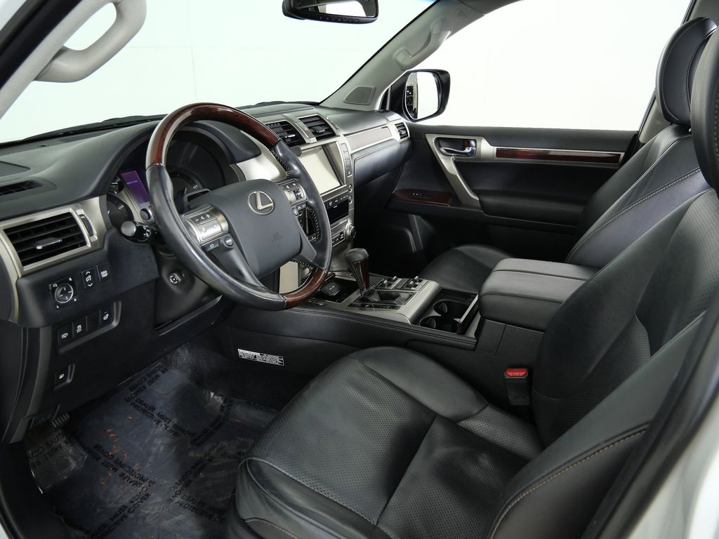 Thumbnail: 2016 Lexus GX - 35