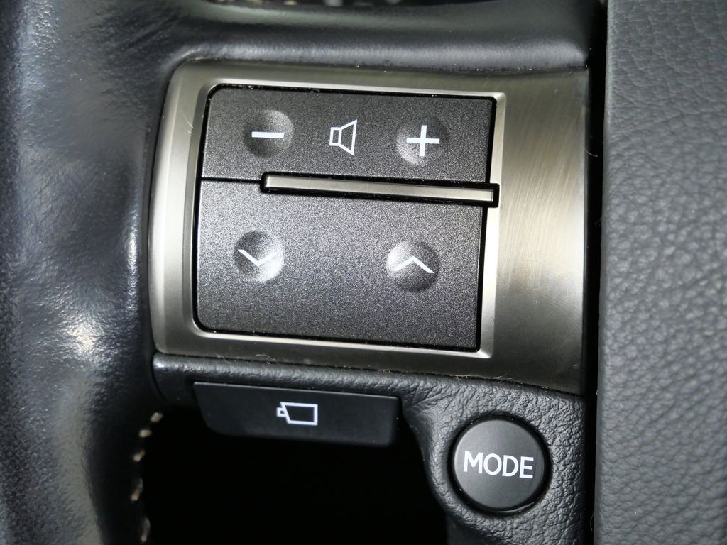 Thumbnail: 2016 Lexus GX - 41