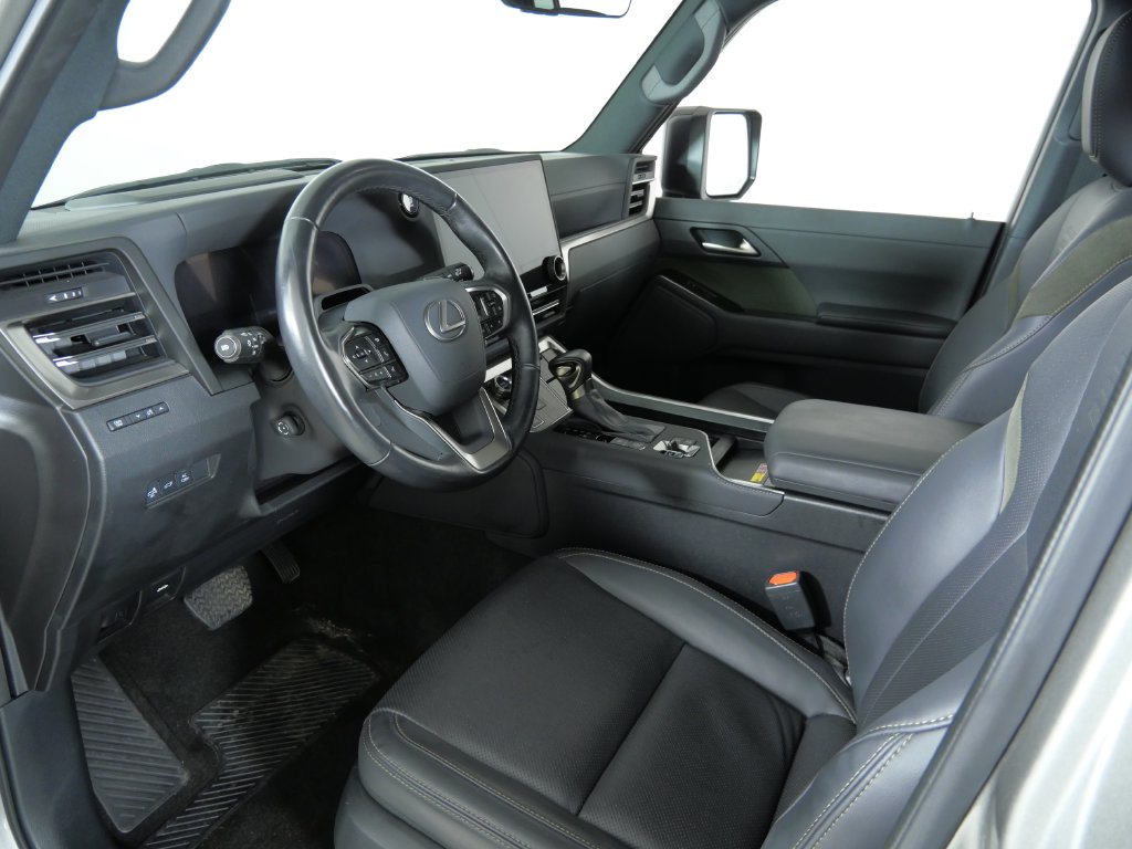 Thumbnail: 2024 Lexus ES - 33