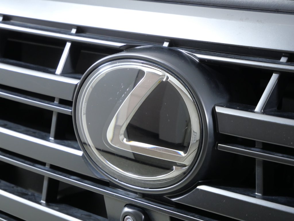 Thumbnail: 2024 Lexus ES - 7
