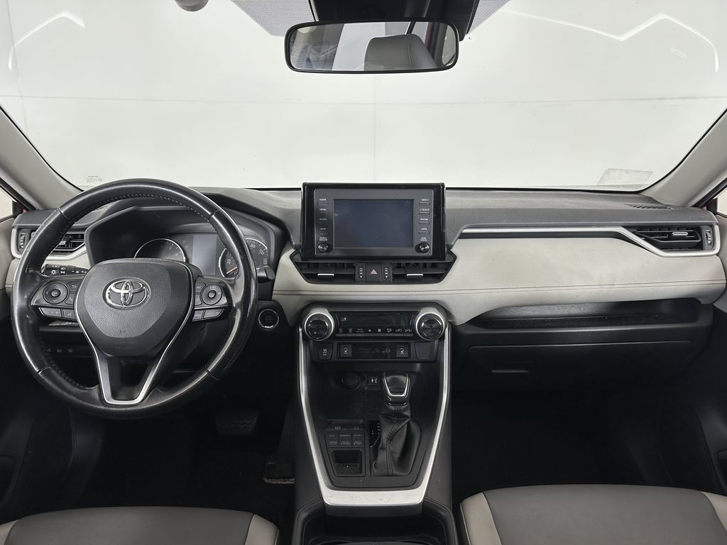 Thumbnail: 2019 Toyota RAV4 - 6