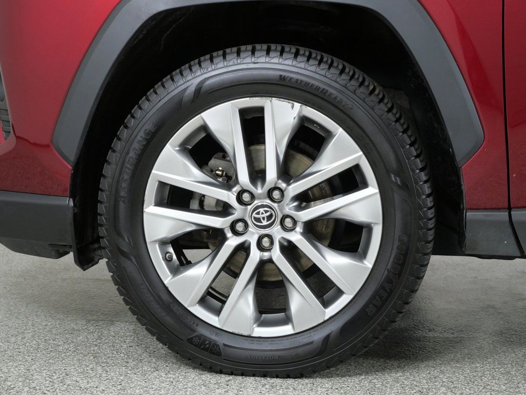 Thumbnail: 2019 Toyota RAV4 - 25