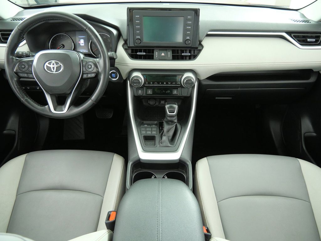 Thumbnail: 2019 Toyota RAV4 - 2