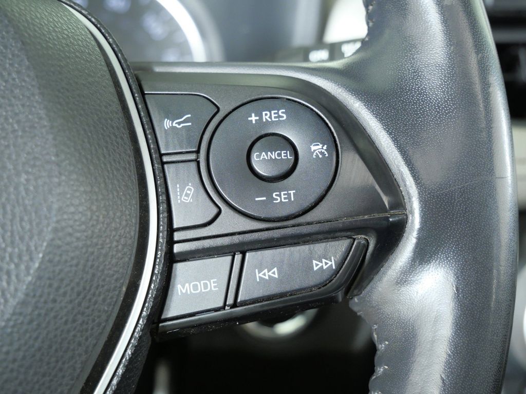 Thumbnail: 2019 Toyota RAV4 - 42