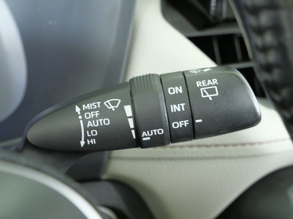 Thumbnail: 2019 Toyota RAV4 - 48